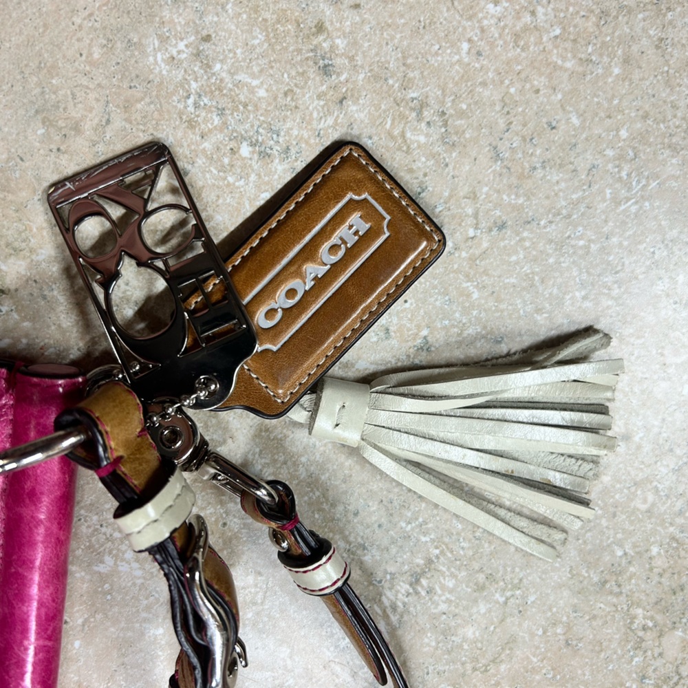 COACH City Willis Legacy Distressed Bag 70th Anniversary - Picture 3 of 10